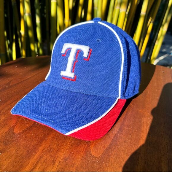 Texas Rangers new era fitted hat 🖤 Medium-large - Picture 1 of 5